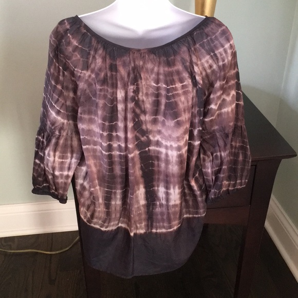 Velvet Blouse - Picture 2 of 4